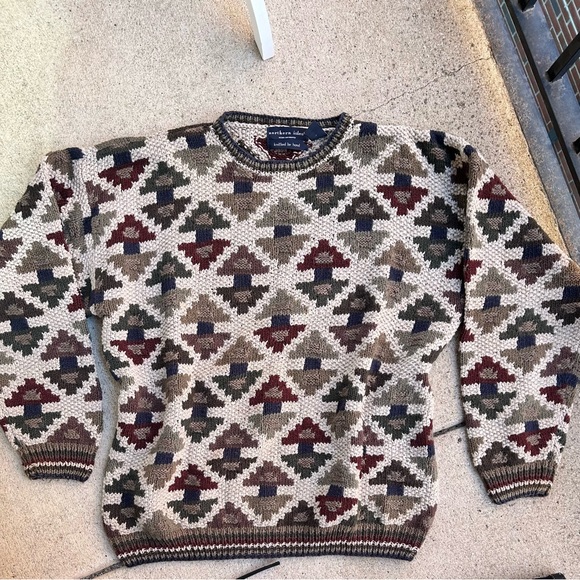 Geometric Patterned Sweater - Picture 1 of 4